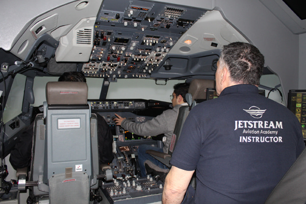 Jetstream instructor in simulator